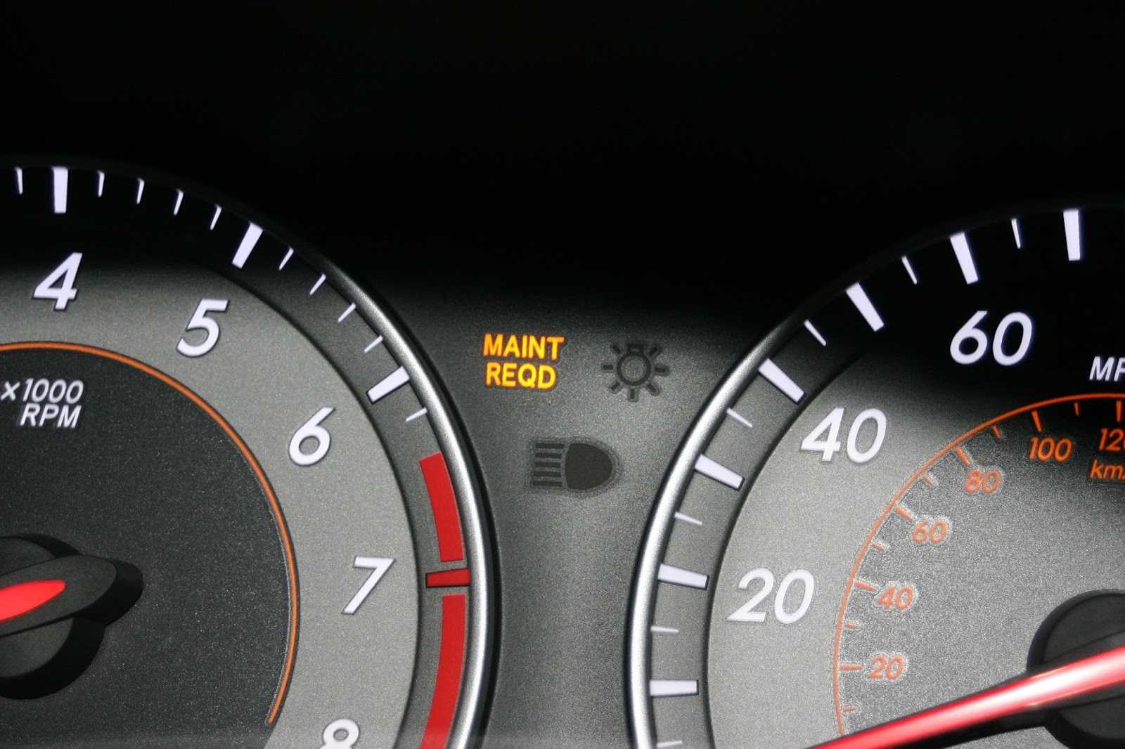 Что означает "maintenance required soon" на toyota и как ее решить?