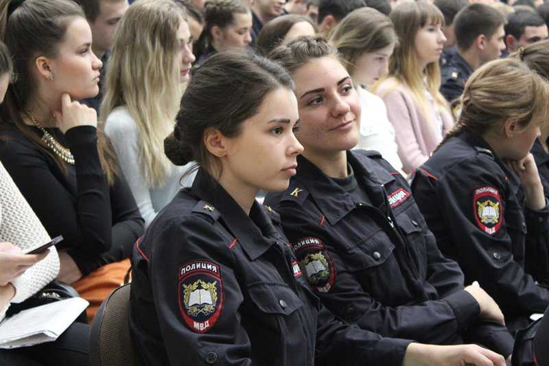 Школа полиции после 9 класса для девушек - где учат на полицейского после 9 класса