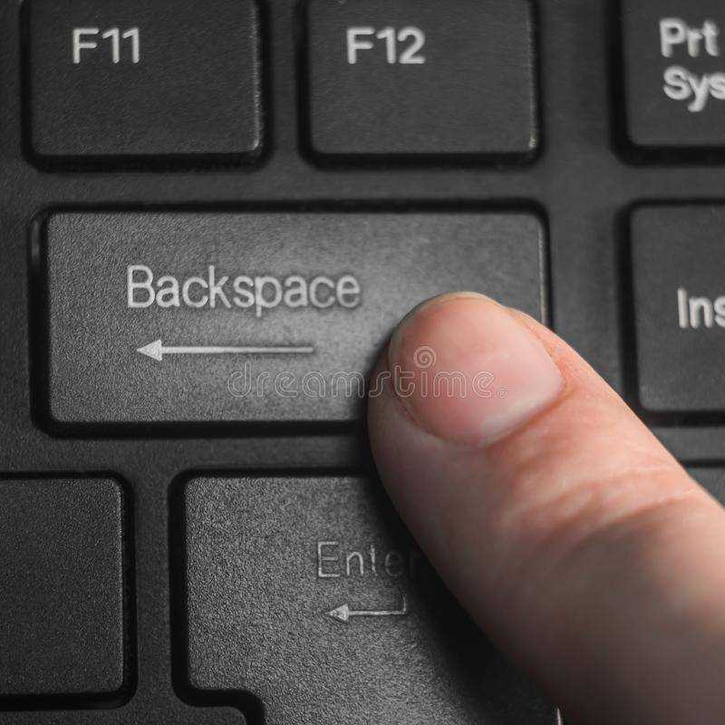 Что означает кнопка backspace на клавиатуре компьютера?