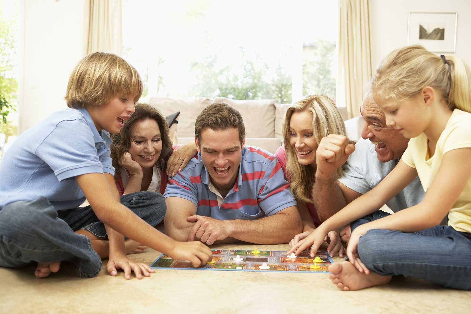 7 веселых игр в аквапарке - parents.ru | parents