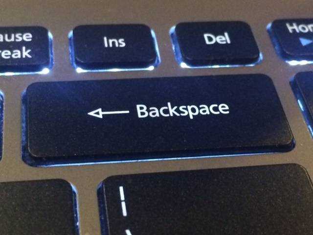 Зачем нужна кнопка backspace и как ею пользоваться