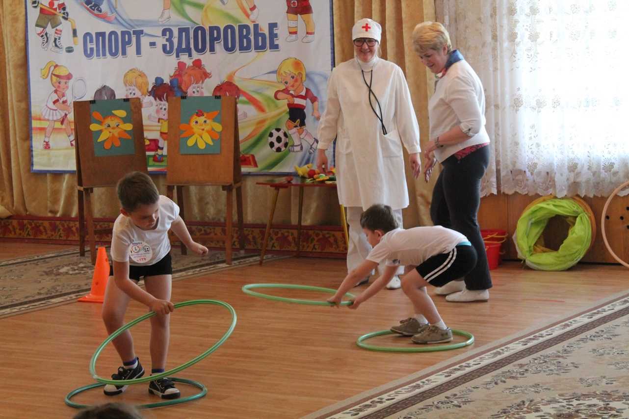 Активные игры на свежем воздухе: лучшие варианты для детей и взрослых